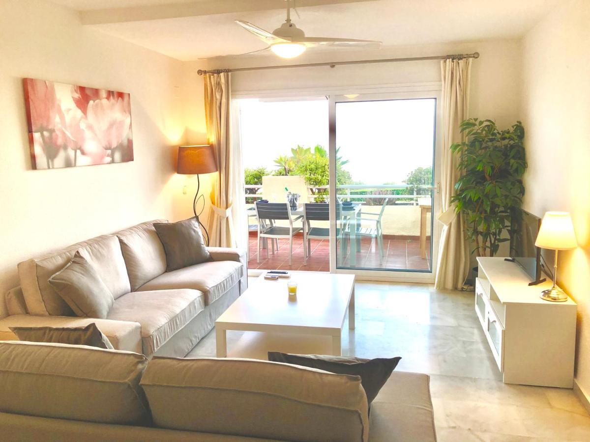 Lovely Sea Views Apartment On La Costa Del Sol El Faro Exterior photo